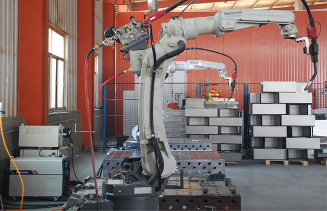 焊接機(jī)器人